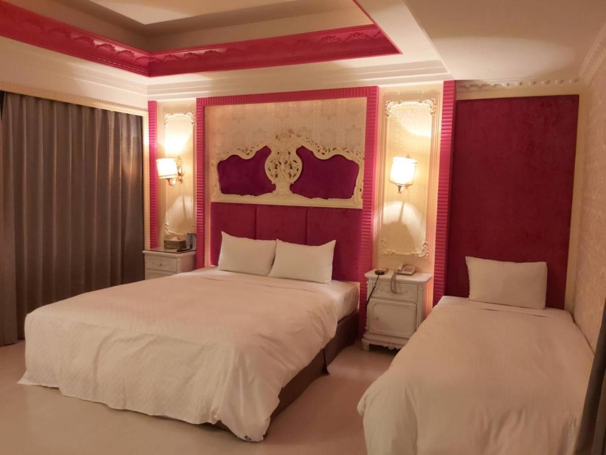 Chateau Motel Каосюн Екстериор снимка
